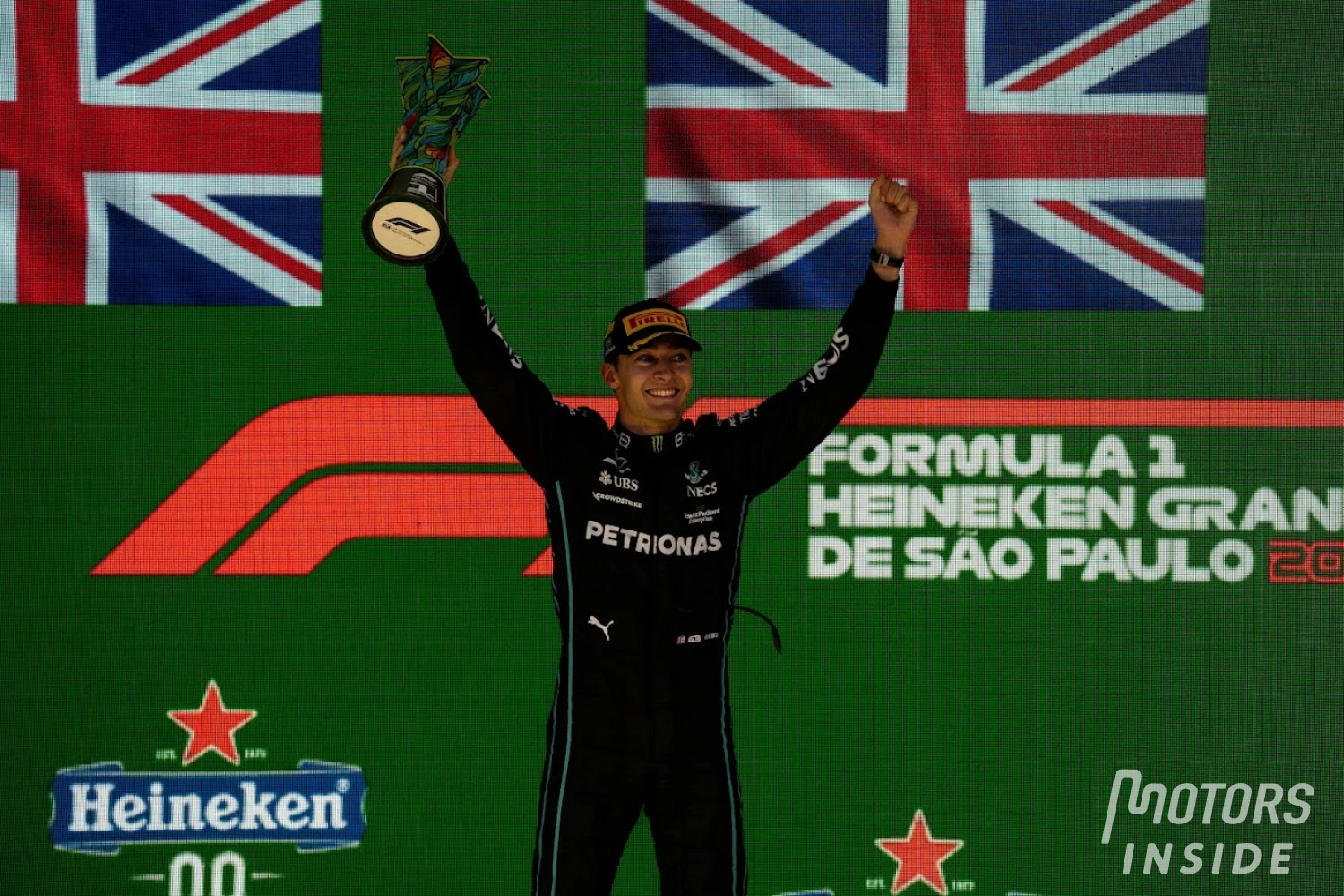 George Russell décroche sa première victoire en F1, au Brésil : « Une montagne russe d&rsquo;émotions »