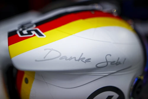 Les casques spéciaux à Abou Dhabi