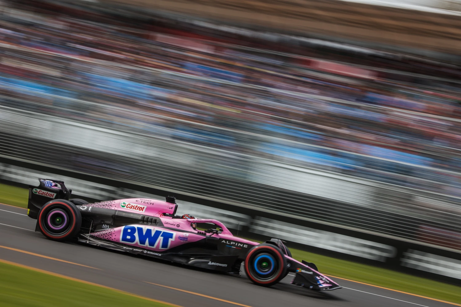 Esteban Ocon ne voit pas l&rsquo;intérêt de courir, si Alpine ne peut pas progresser autant qu&rsquo;Aston Martin