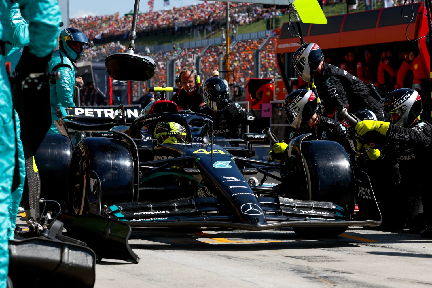 Lewis Hamilton sera « heureux » de ne plus piloter la W14