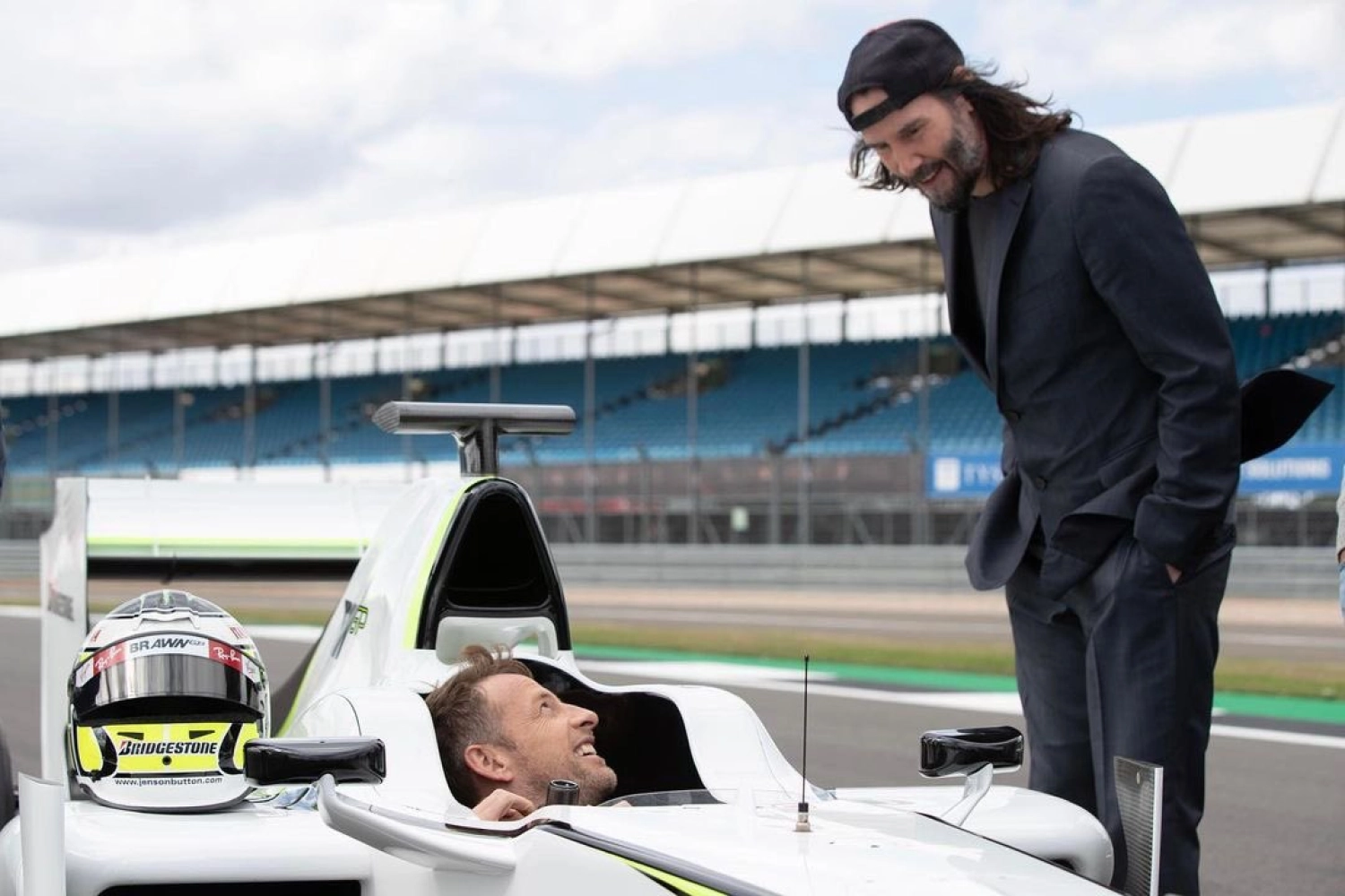 La bande-annonce du documentaire sur BrawnGP, réalisé par Keanu Reeves, est enfin disponible