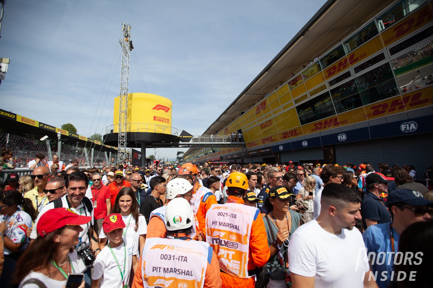 Trop de monde dans le paddock pour Pierre Gasly