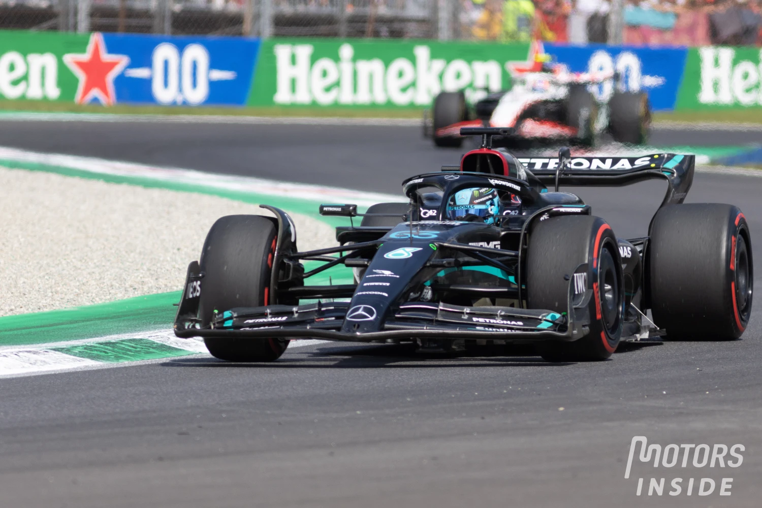 L&rsquo;équilibre dans les virages, priorité de Mercedes en 2024 pour Russell