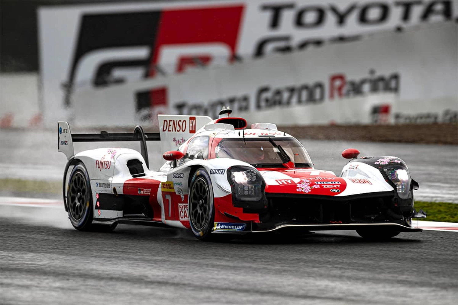 6 h de Fuji : Toyota reste roi à domicile, la 7 s&rsquo;impose devant la 8