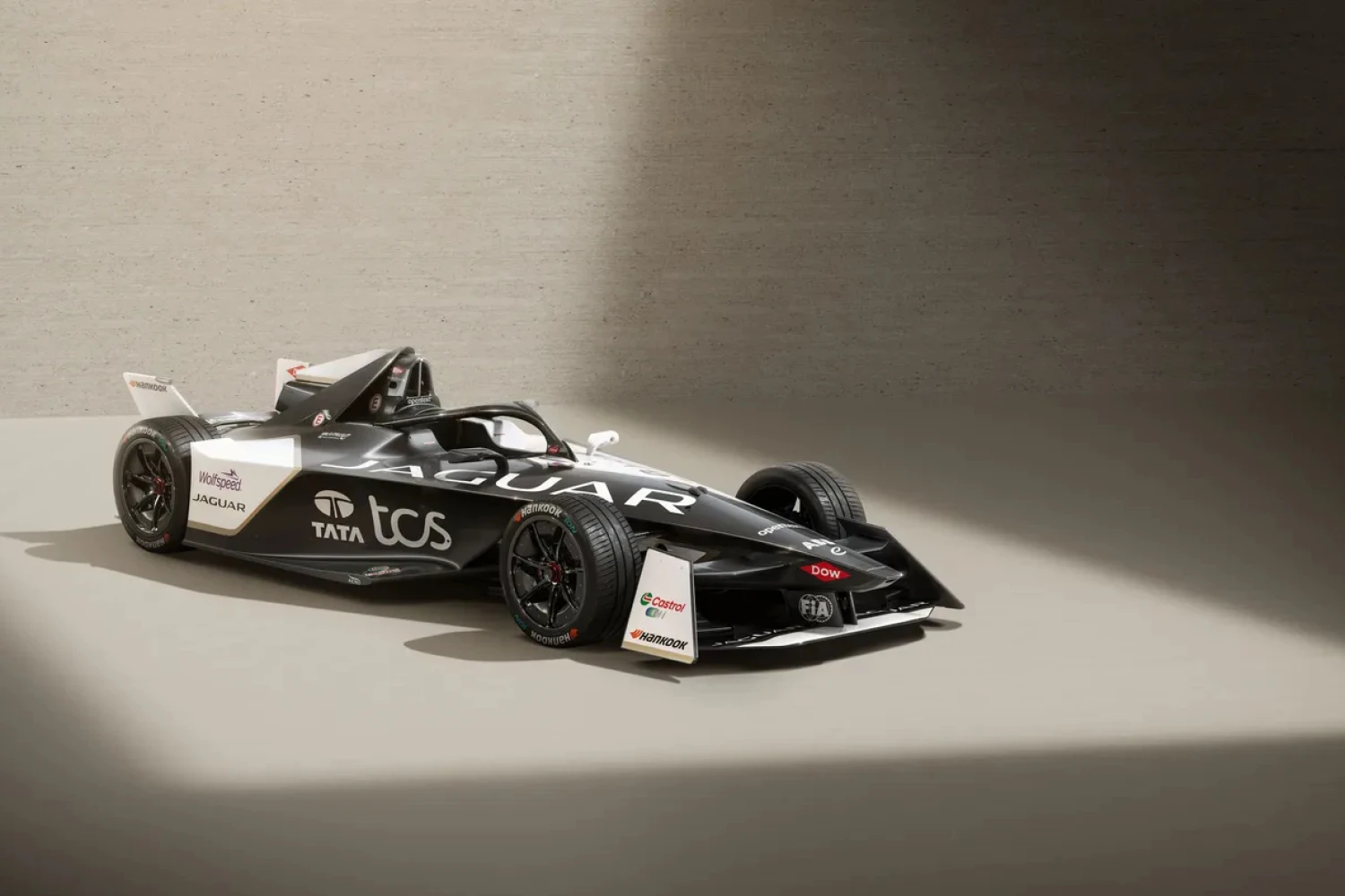 Jaguar aura toujours une livrée asymétrique pour la saison 10 de Formule E