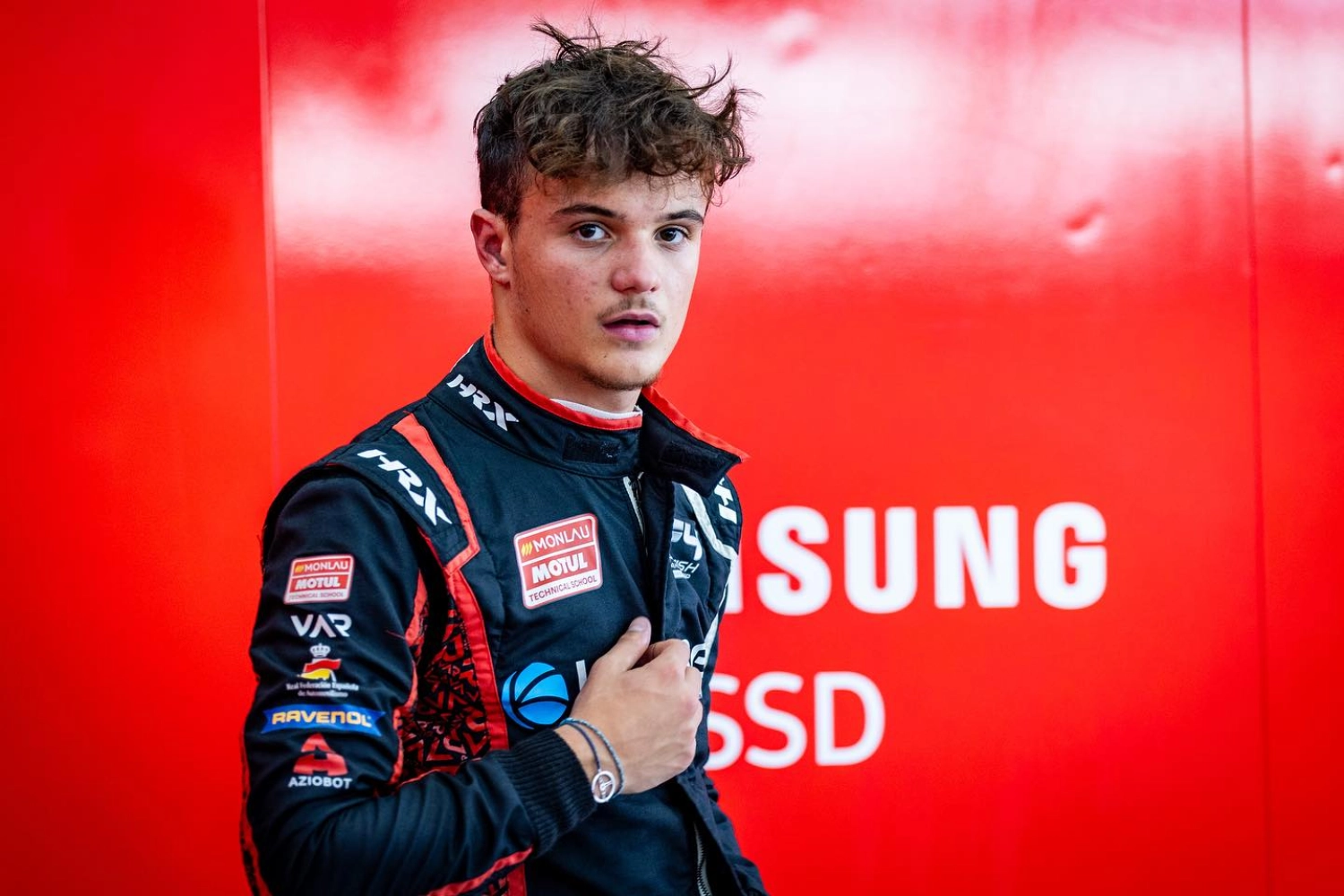 Pablo Sarrazin, jeune pilote français de 18 ans, fils de Stéphane Sarrazin, rêve de devenir pilote en championnat d&rsquo;endurance