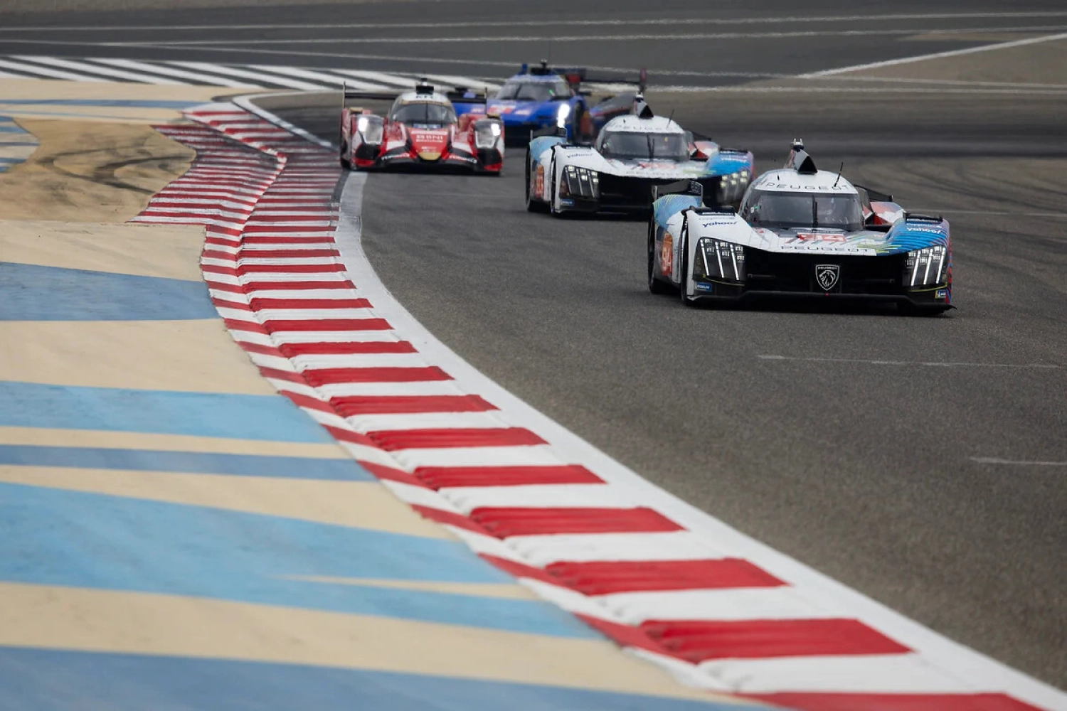 Des qualifications difficiles à Bahreïn pour Peugeot