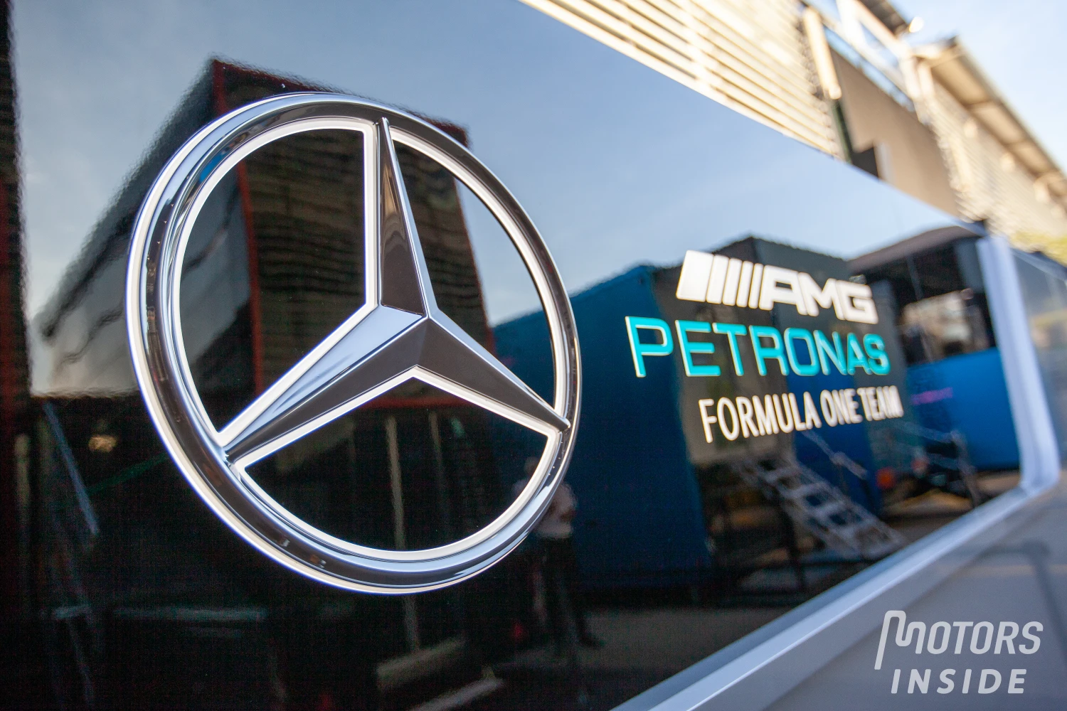 Mercedes AMG F1 signe le &lsquo;Climate Pledge&rsquo; et devient la première en F1