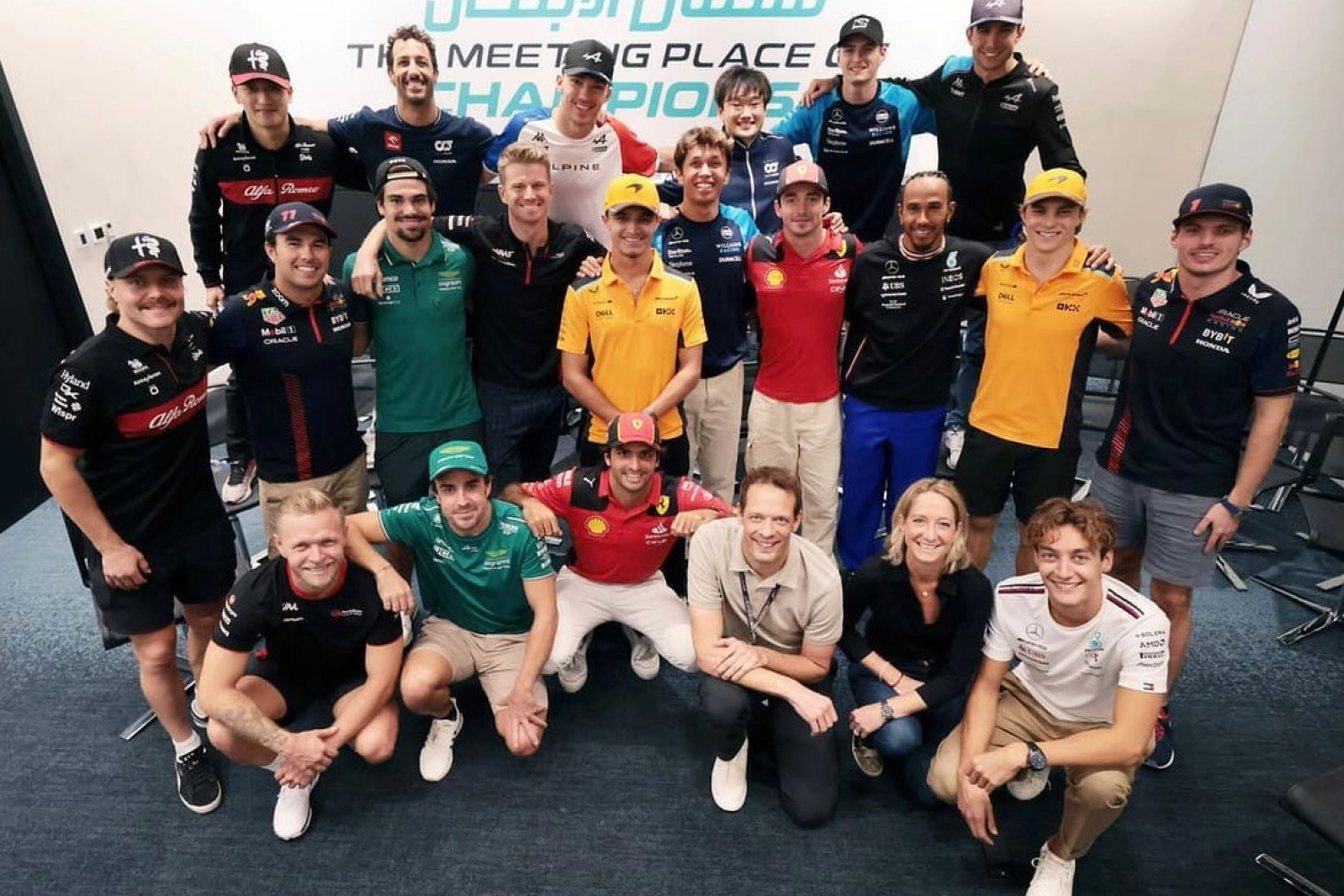 Eddie Jordan dénonce l&rsquo;absence de rookies en 2024