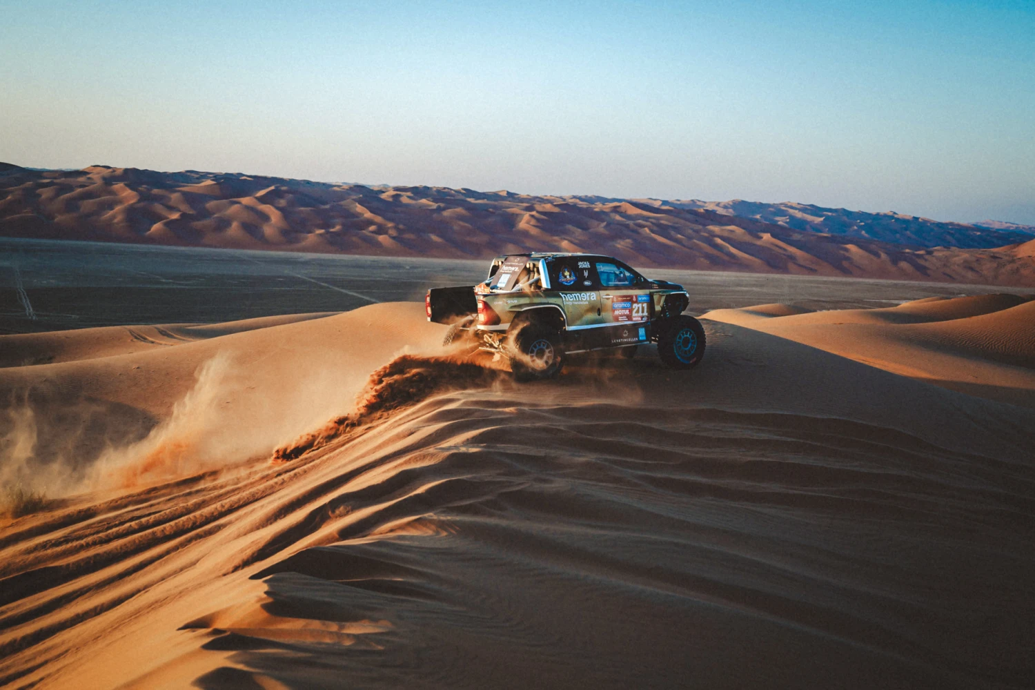 Dakar 2024 – Etape 10 : Victoire de Guerlain Chicherit, l&rsquo;écart se resserre entre Carlos Sainz et Sébastien Loeb