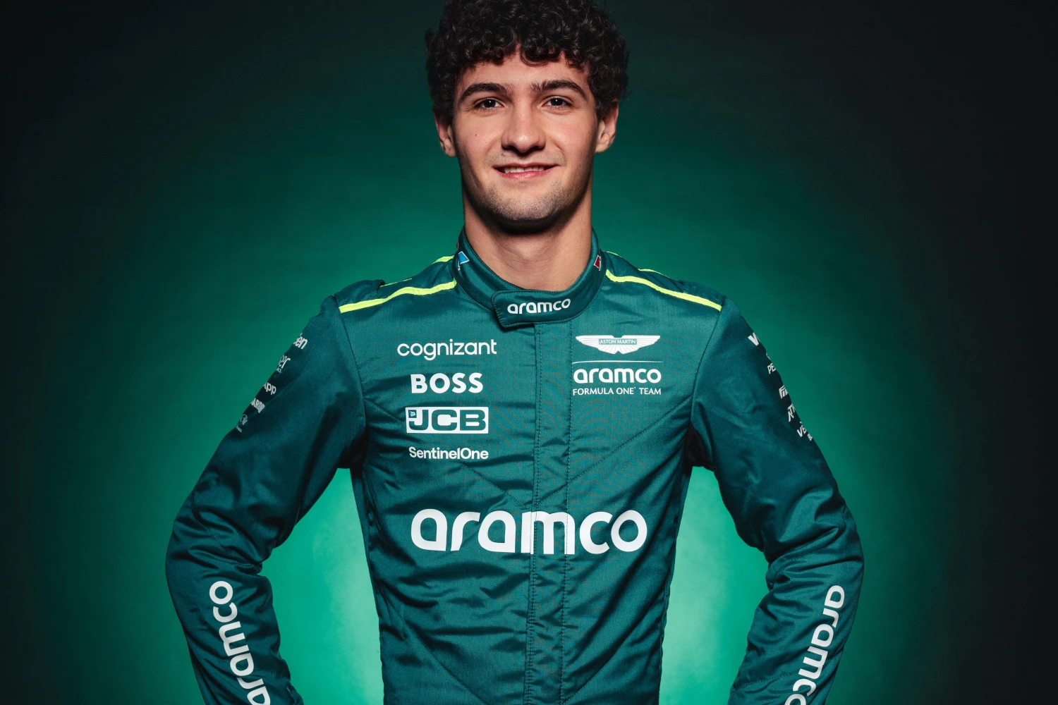 Jak Crawford au volant de l&rsquo;Aston Martin lors des tests d&rsquo;après-saison