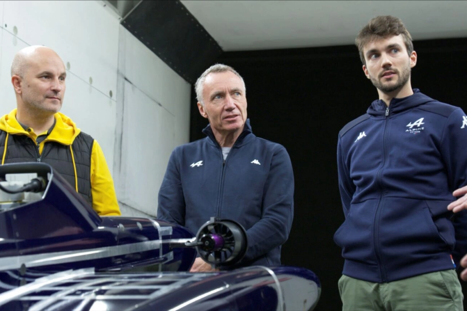 Bob Bell, quitte lui aussi le groupe Renault, bien qu&rsquo;il n&rsquo;était plus impliqué directement en F1