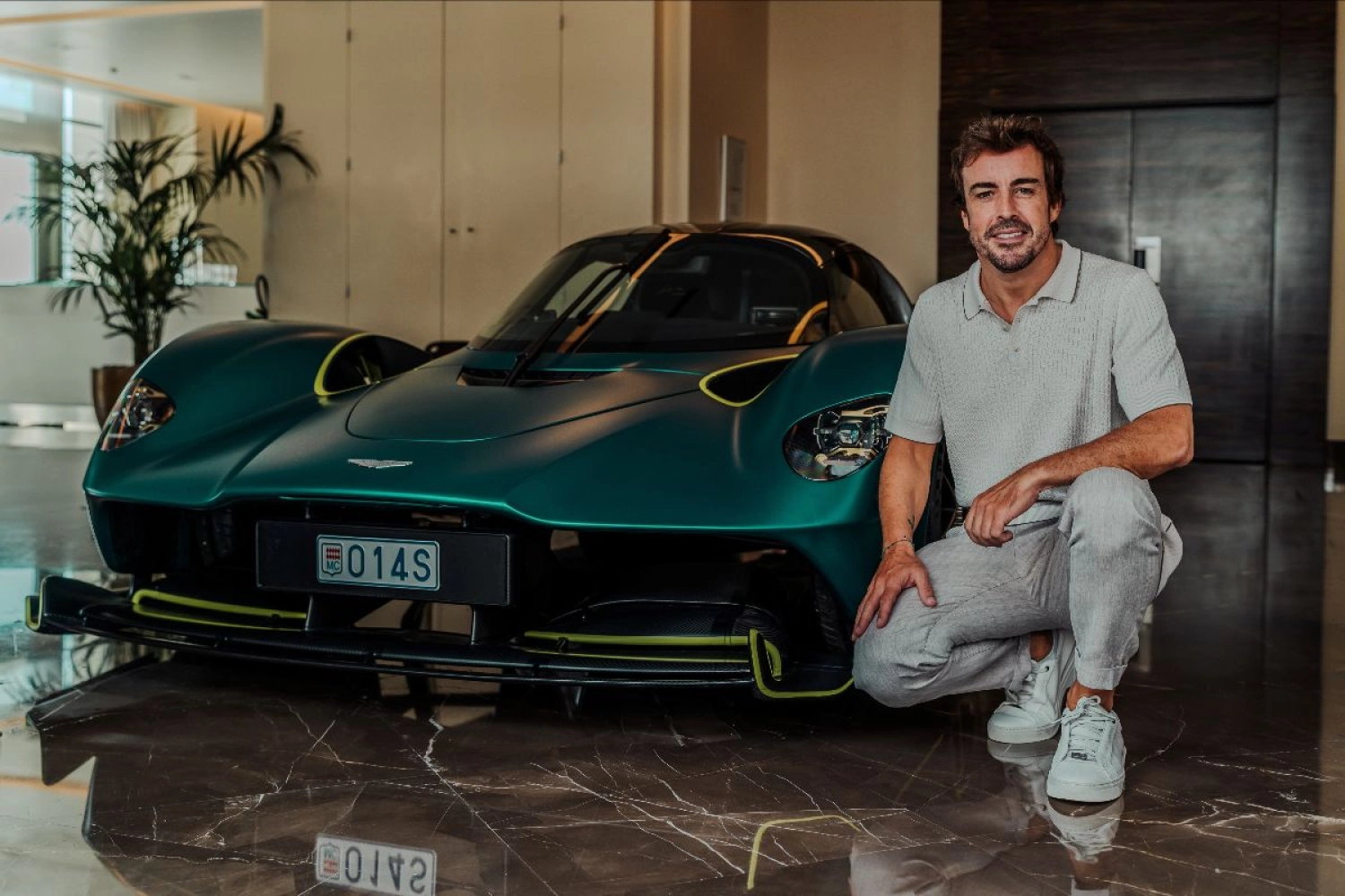 L&rsquo;Aston Martin Valkyrie offerte à Fernando Alonso tombe en panne après sa livraison