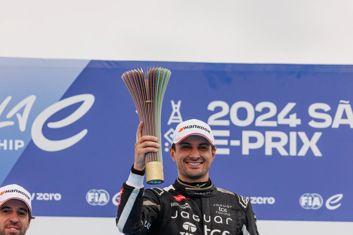 ePrix de São Paulo 2024 : Parti dernier, Mitch Evans s&rsquo;impose au terme d&rsquo;une course folle