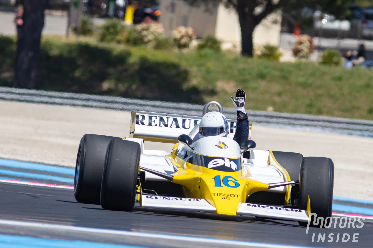 Grand Prix de France Historique : Victor Jabouille au volant de la Renault de son père