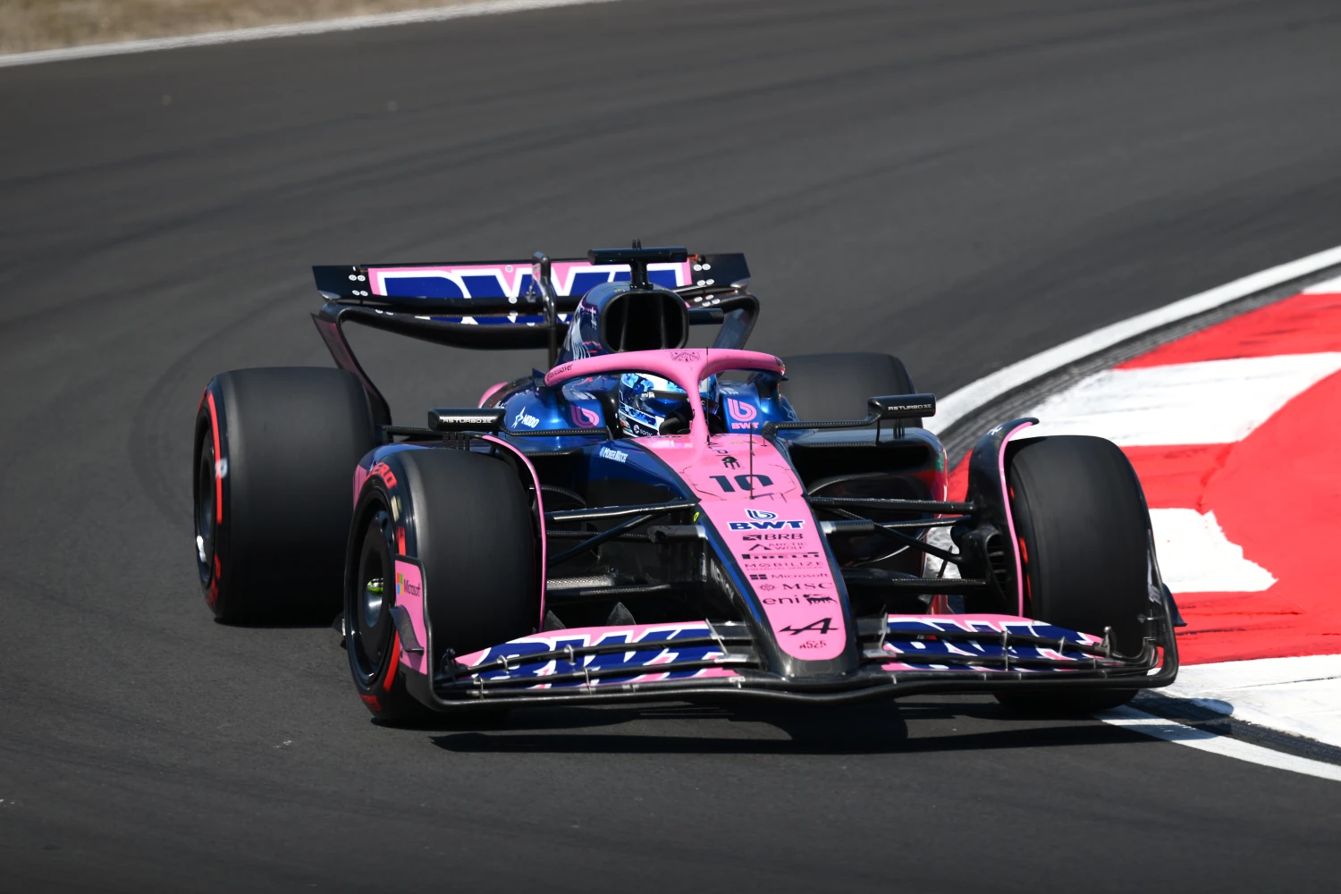 Pierre Gasly gêné par du trafic lors des qualifications sprint en Chine