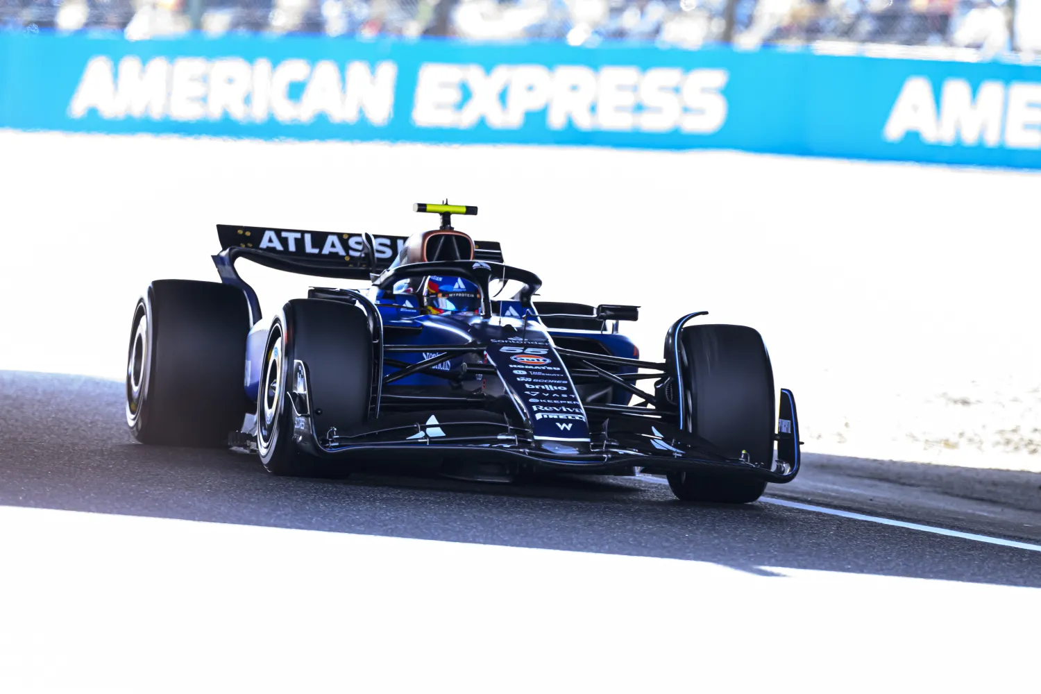 Carlos Sainz convoqué par les commissaires pour une raison surprenante