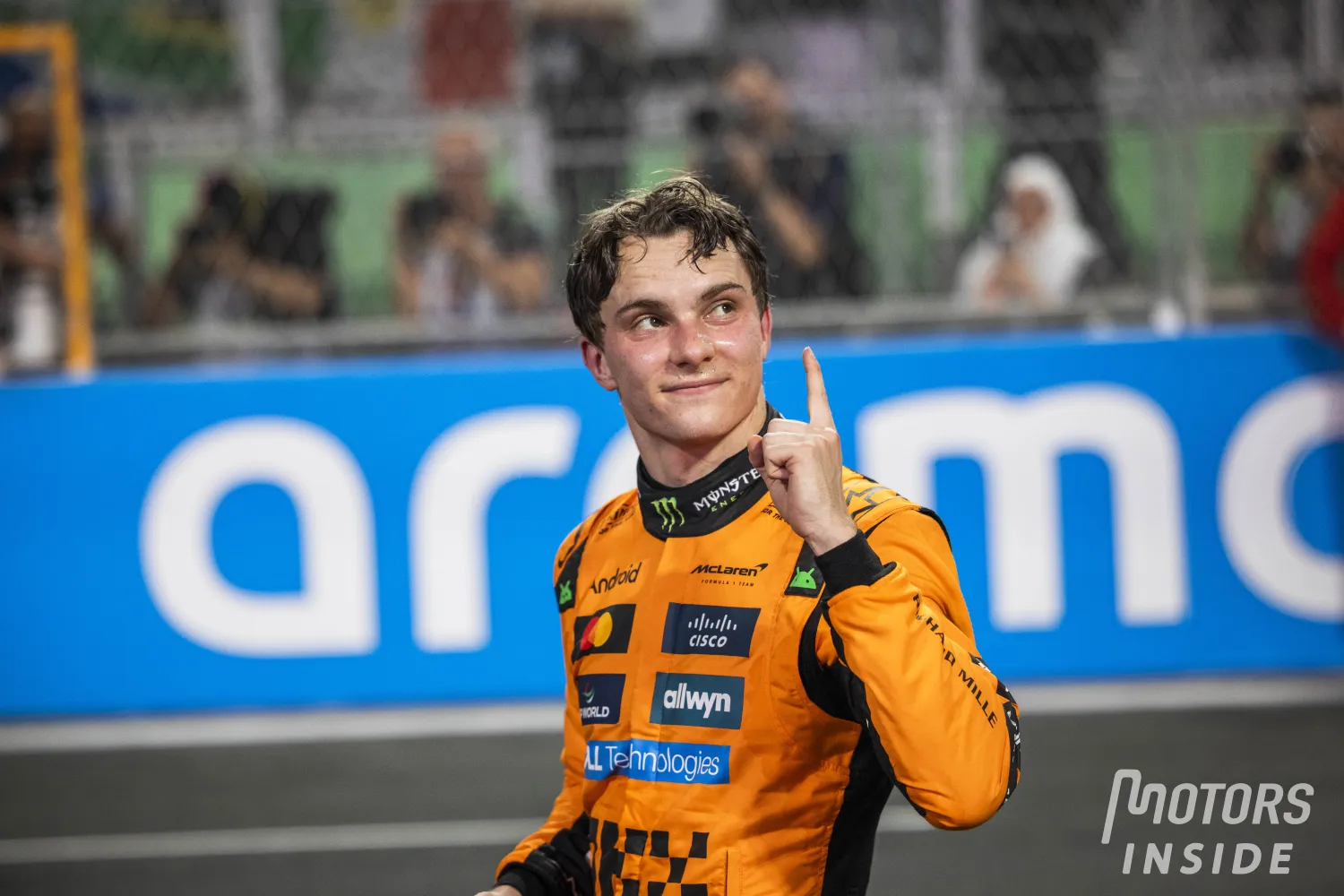 Grand Prix d&rsquo;Arabie saoudite : Oscar Piastri s&rsquo;impose, Max Verstappen puni pour un coup de force