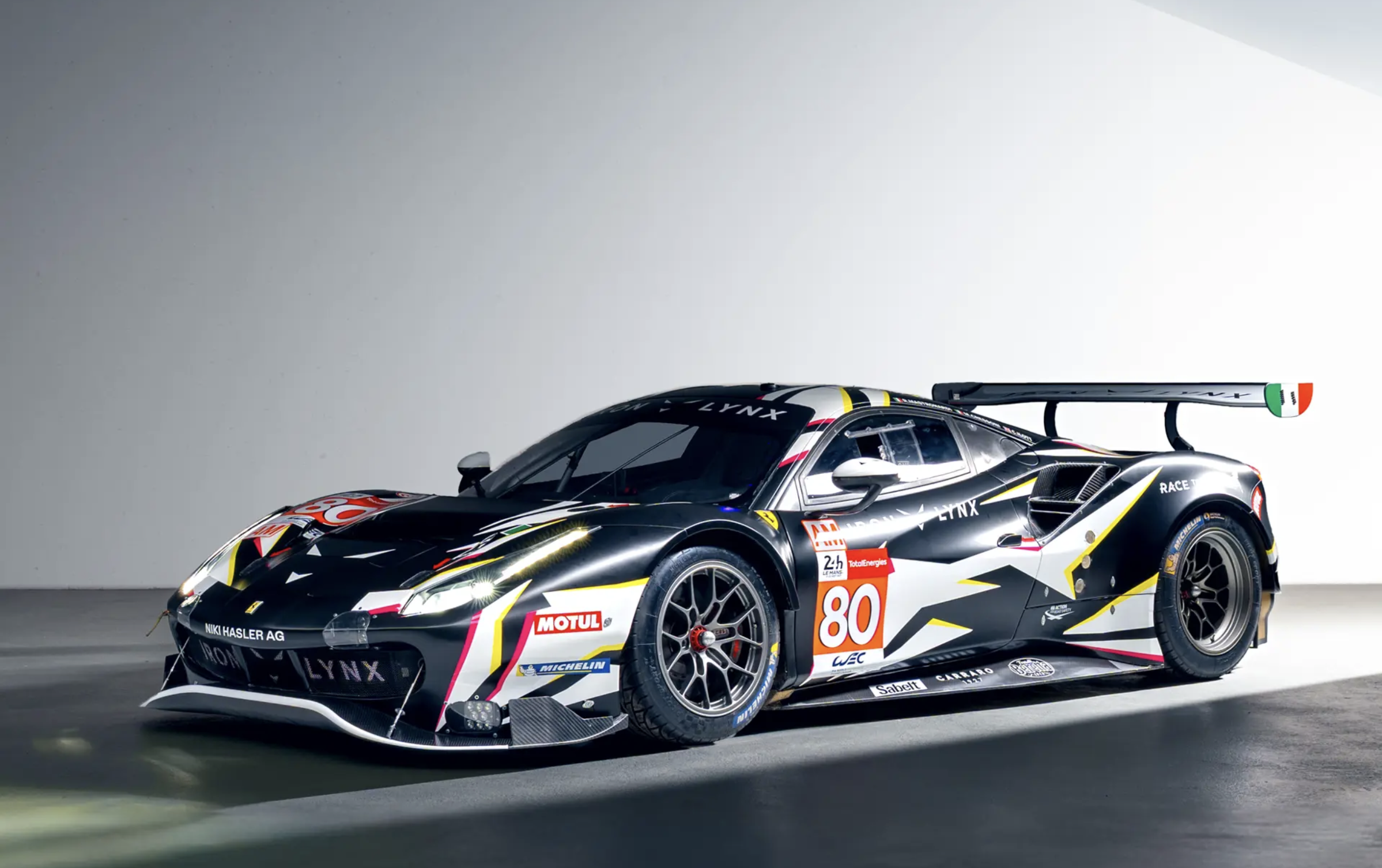 Deux voitures du Iron Lynx à vendre aux enchères