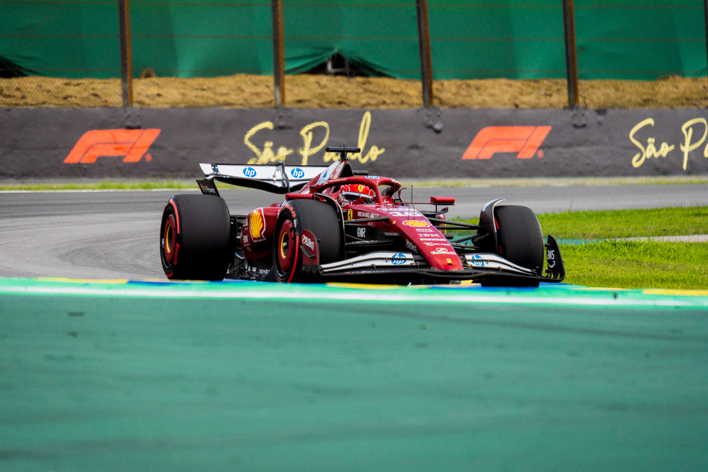 Charles Leclerc pessimiste pour le championnat constructeurs après le double abandon de Ferrari